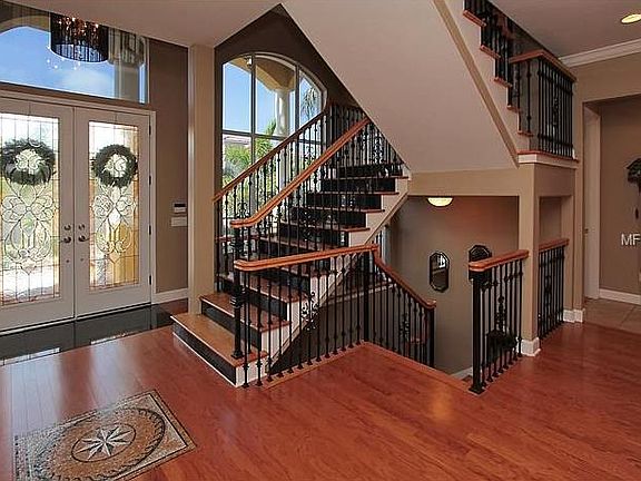 2nd image of 5953 Bayview Cir S