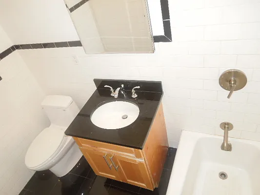 Rented by Ready Group | media 12