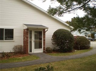 782 Williamsburg Cir, Warwick, RI 02886