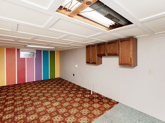 5th image of 608 North St