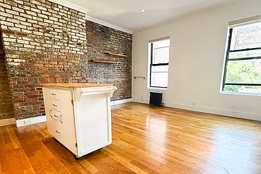 70 University Place, #8
