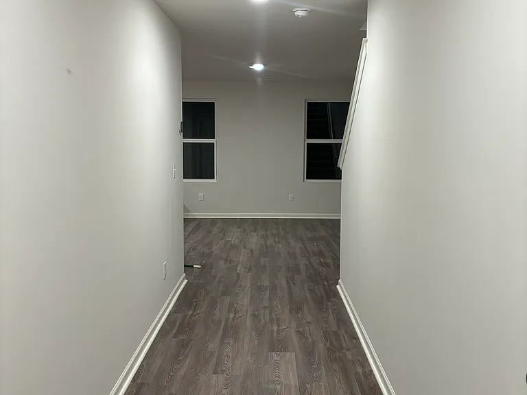 4514 Grain Ct — Photo 4