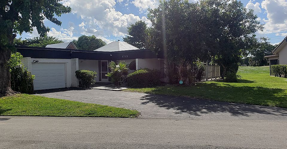 1st image of 4713 Holly Dr