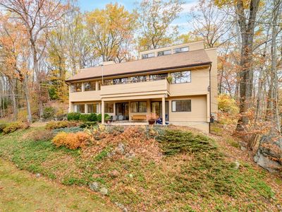 52 Mill Spring Lane, Stamford, CT, 06903