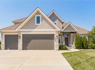 4905 NW Montebella Dr, Riverside, MO 64150