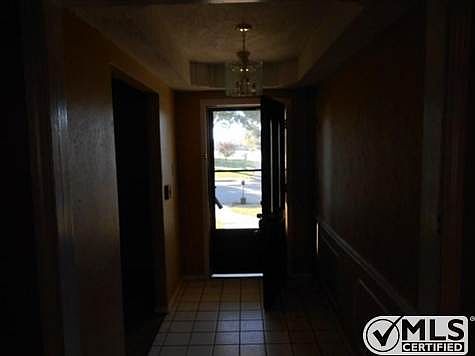2nd image of 625 Ray Ave