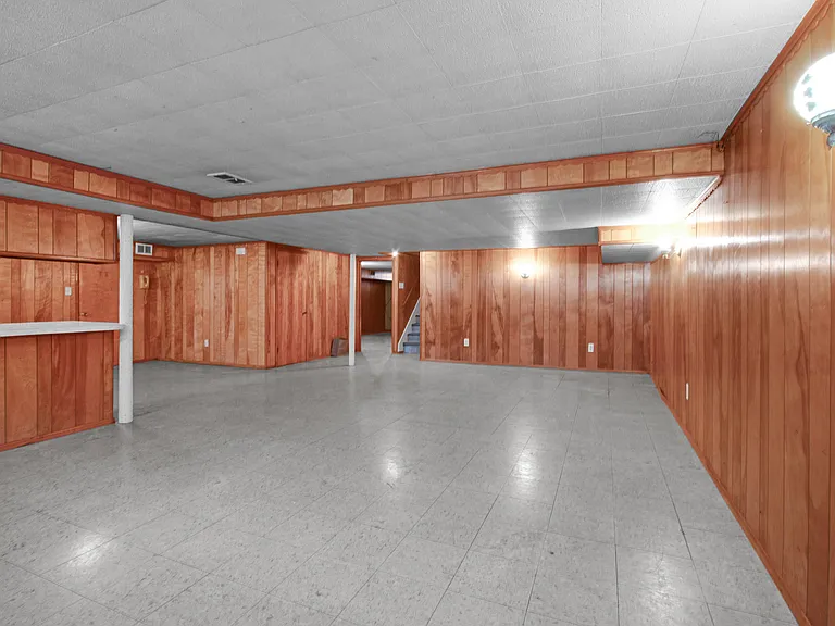 12951 Common Rd — Photo 5