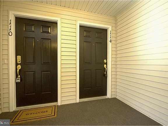 4th image of 114 Lionheart Ln #114