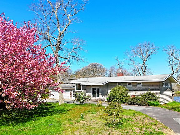 2nd image of 56 Locust Road