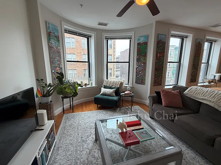 3 Sutherland Rd #2 — Photo 10