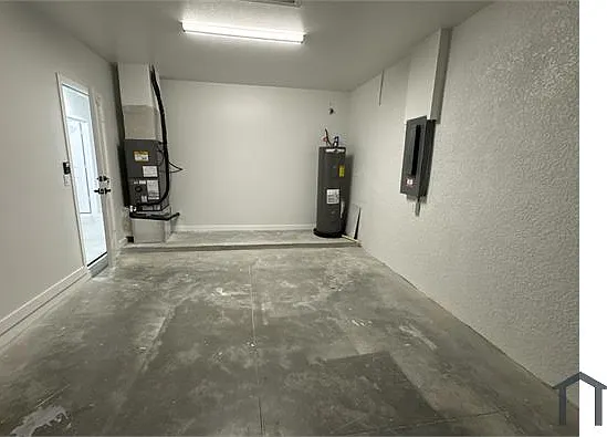 1775 Glenway Ct — Photo 8