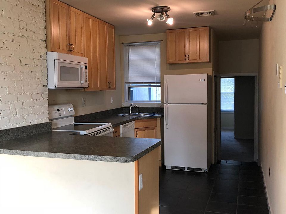 1st image of 749 S 22nd St Fl 2nd