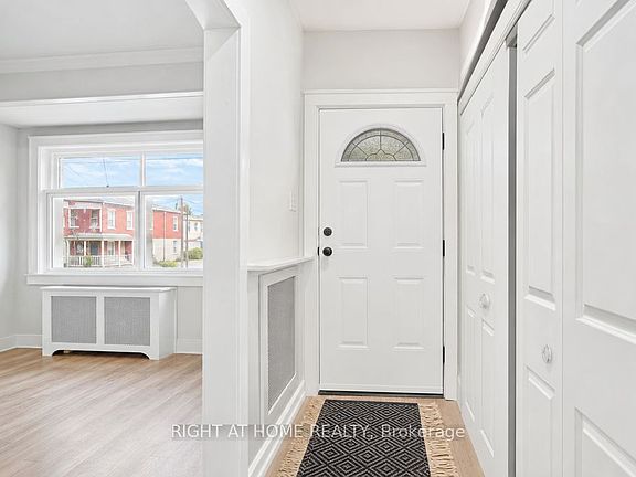 4th image of 1788 Keele St