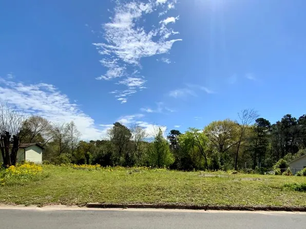 207 Muckleroy St, Nacogdoches, TX 75961