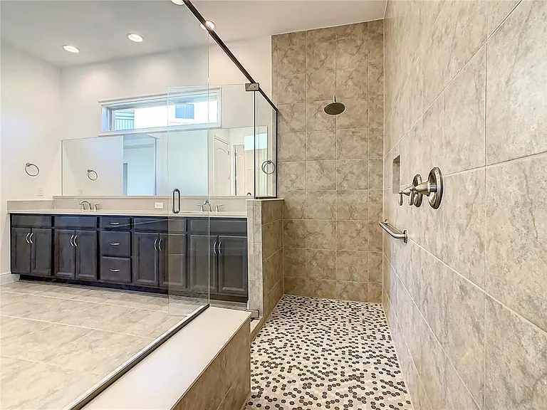 13899 Larkton Ln — Photo 25