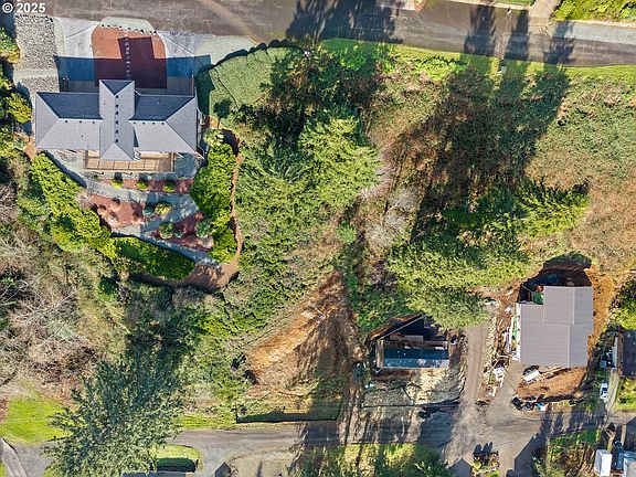 2nd image of 612 Fir Ave #500/503
