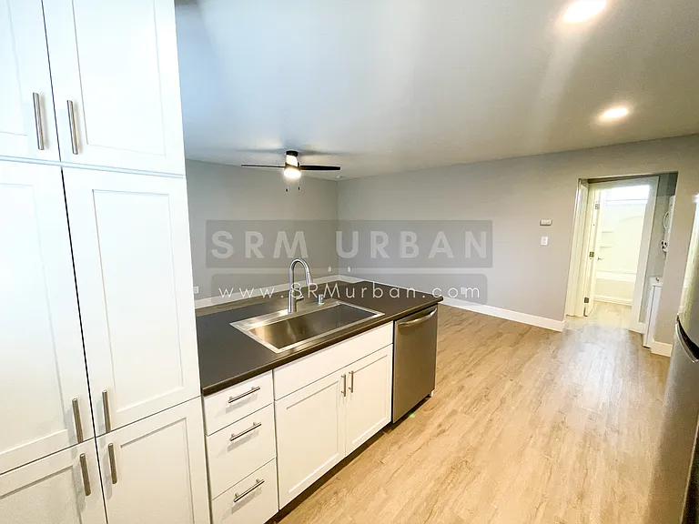 4139 33rd St #8 — Photo 5
