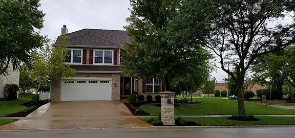 2nd image of 1905 Brier Glen Dr