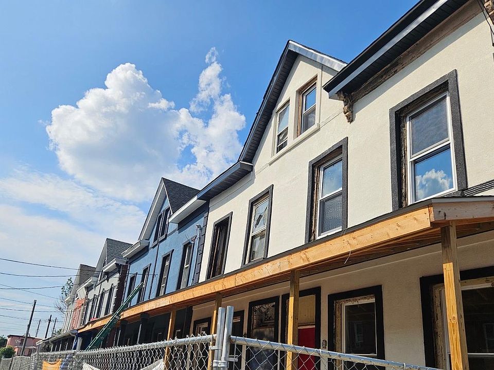 2nd image of 116 Chambers St