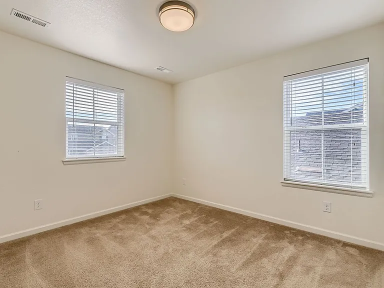 645 W 171st Pl — Photo 3