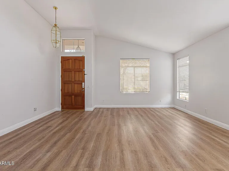 15213 N 55th Way — Photo 9