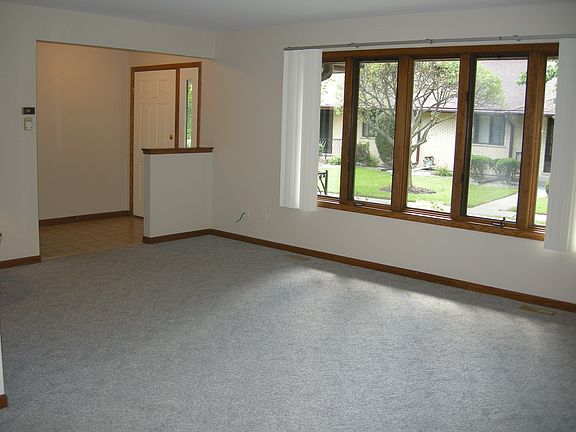 Huge living room  19 x 12