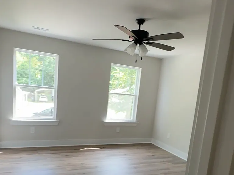 115 Clayton St — Photo 2