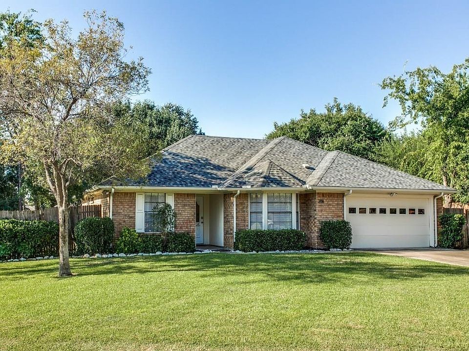 1st image of 208 Meadowbrook Ln
