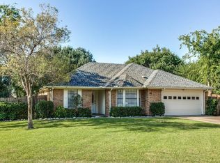 208 Meadowbrook Ln, Keller, TX 76248