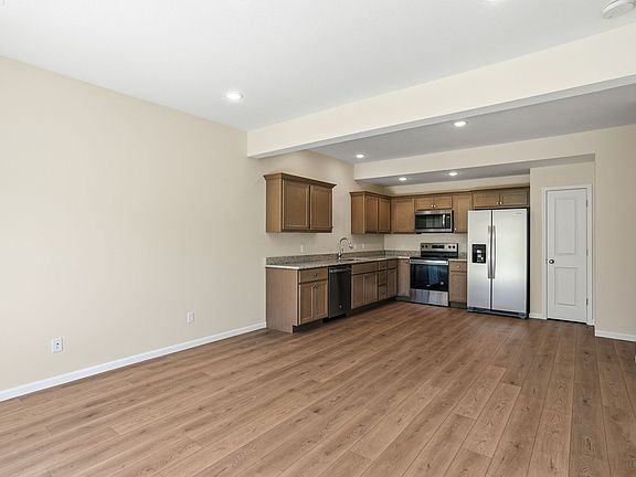 5th image of 5113 Silver Mill Dr