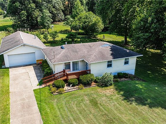 4th image of 1305 Washington Gardens Cir