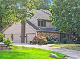 2825 Knightsbridge Pl, Fort Wayne, IN 46815