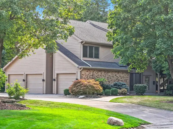 2825 Knightsbridge Pl, Fort Wayne, IN 46815