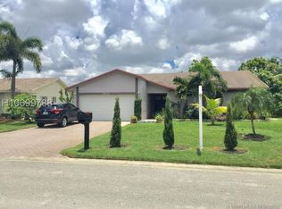 7012 NW 101st Ave, Tamarac, FL 33321