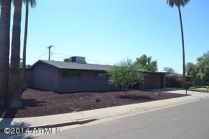 3rd image of 1039 E Manzanita Dr