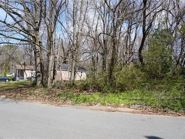 1 Glenbrook Dr #72, Winston Salem, NC 27101