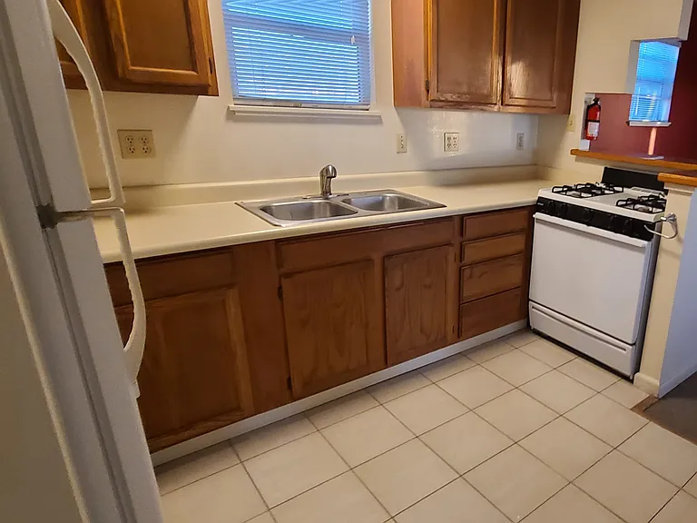 3240 Belmont Ave #B — Photo 13