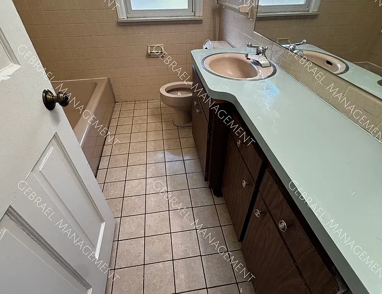 310 Chandler St — Photo 11