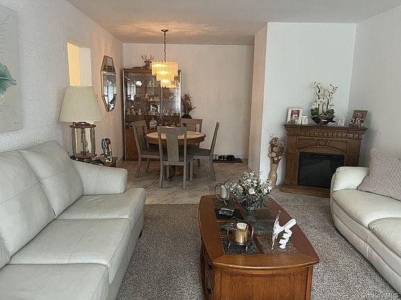 3rd image of 154 Martling Avenue #1C
