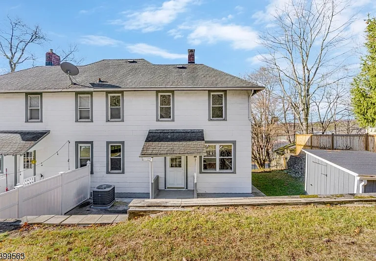 16 Tisco Ave — Photo 24