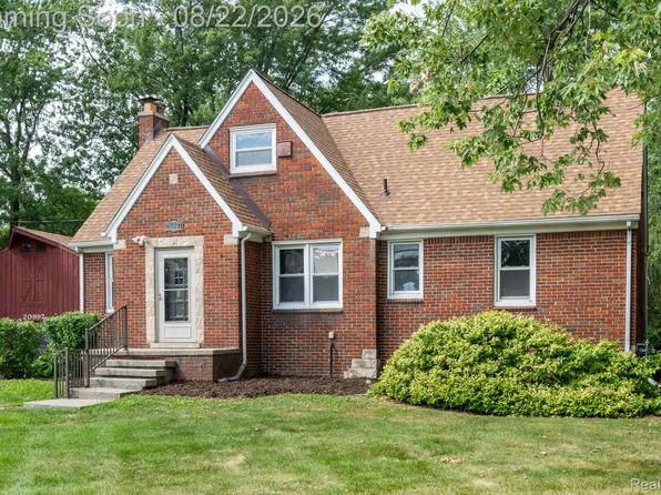 20997 Flora St, Roseville, MI 48066