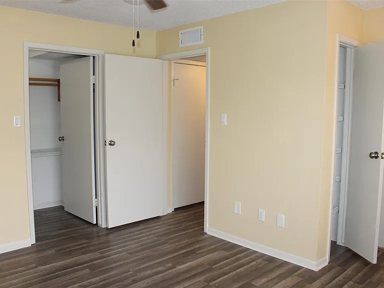 3919 Fairmont Pkwy #200 — Photo 14