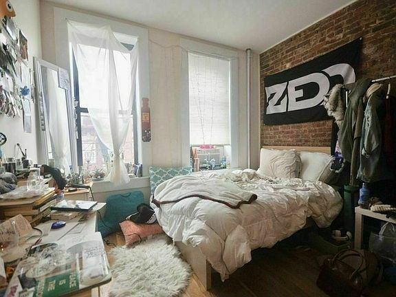 3rd image of 252 Broome St APT 9