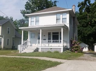 18 Rippon Ave, Hillsdale, MI 49242