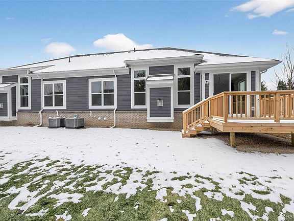 3rd image of 1496 Turner Dr #1