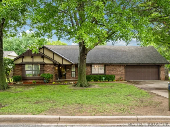 8619 S 77th East Ct, Tulsa, OK 74133