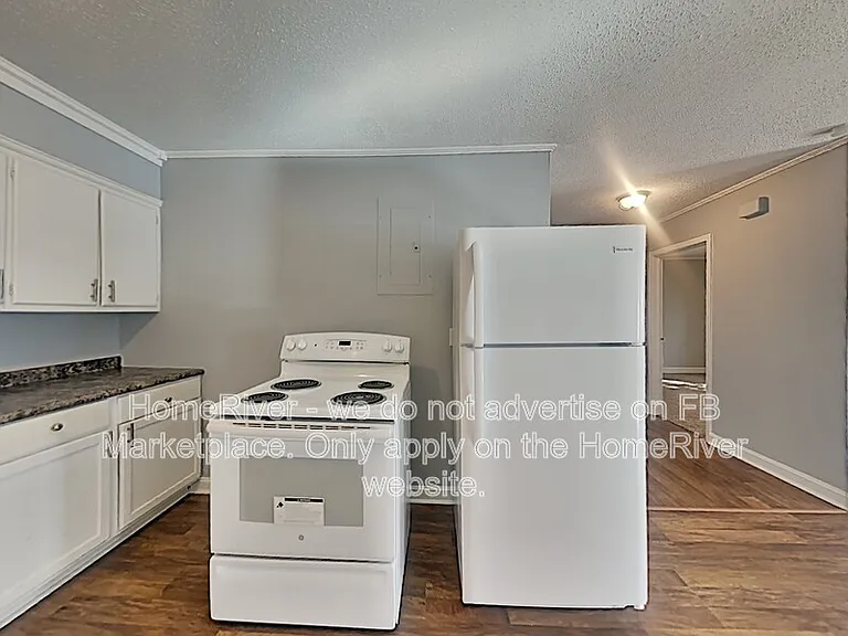 515 Burlington Ave #A — Photo 3