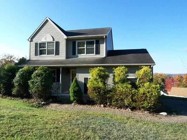 1st image of 46 Fawn Dr
