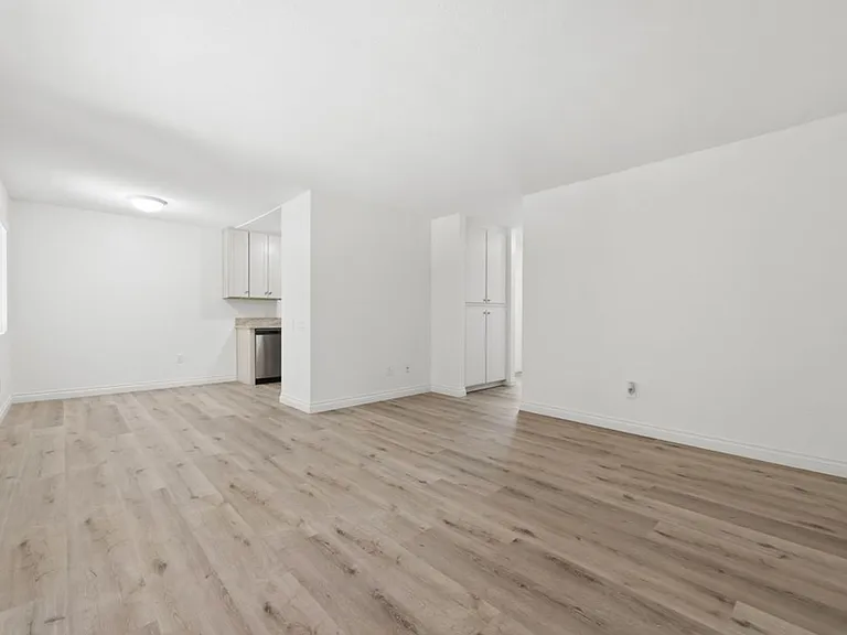 9059 Harness Street — Photo 36