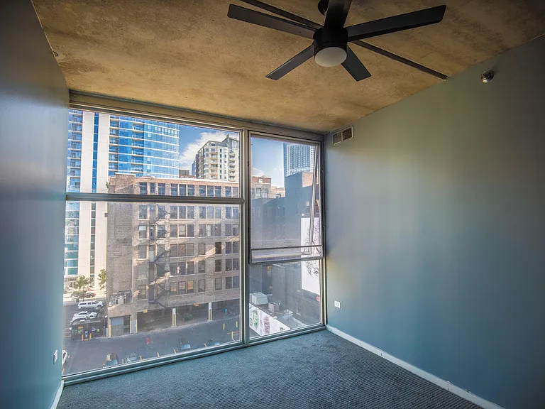 630 N Franklin St #605 — Photo 11